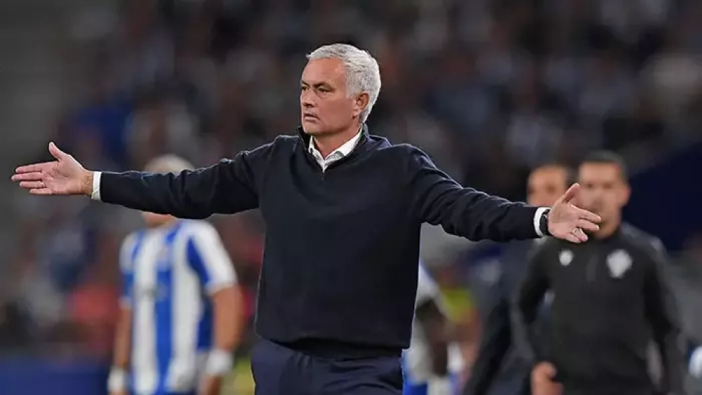 Jose Mourinho bunu da yaptı! Fenerbahçe'ye son faturası ağır oldu...