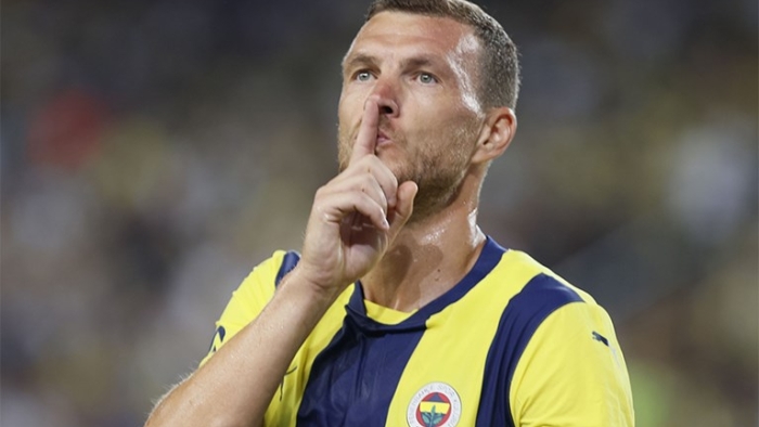 Fenerbahçe’de Edin Dzeko’nun Geleceği Belli Oluyor: Ayrılık mı, Devam mı?