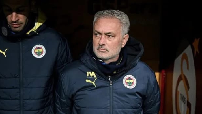 “Mourinho’ya PFDK’dan Tarihi Ceza!”